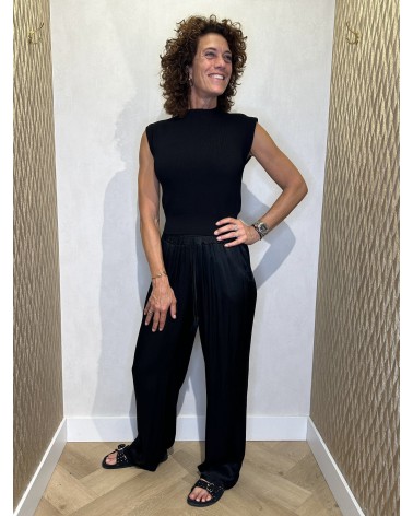Top Veerle Black