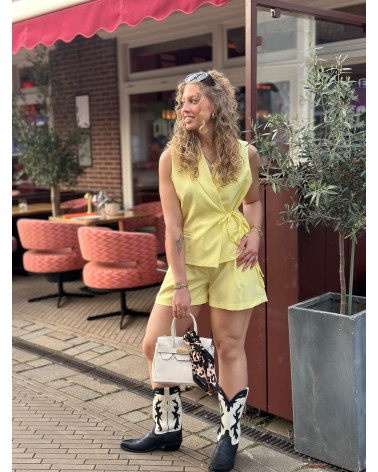 Short LouLou Geel
