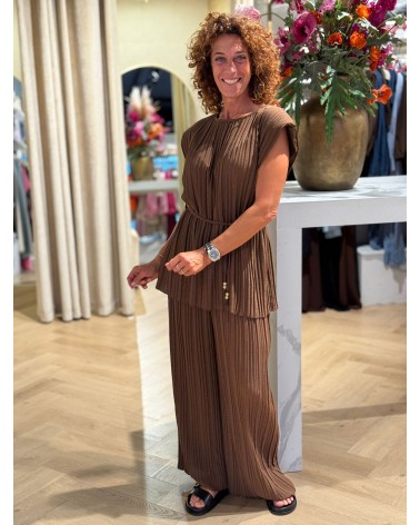 Set Inge Bruin