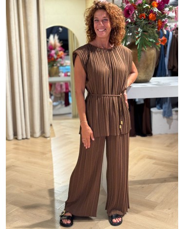 Set Inge Bruin