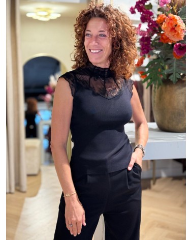 Top Nina Zwart