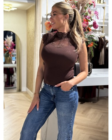 Top Nina Bruin