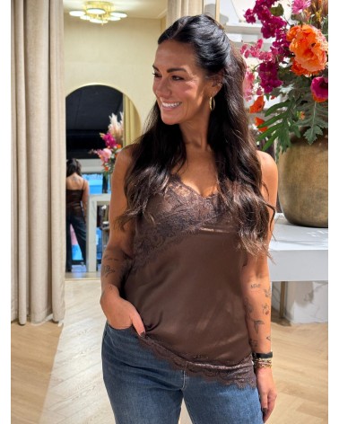 Top Laccy Bruin Top Laccy Bruin