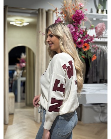 Trui New York Crème Bordeaux