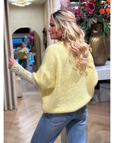 Trui Bibi Geel