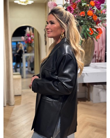 Leather Look Blazer zwart