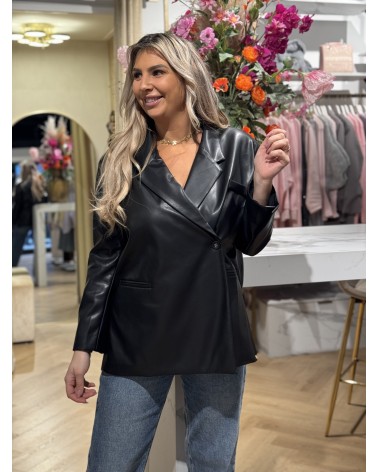Leather Look Blazer zwart