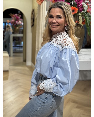 Blouse Cropped Elsa Blauw