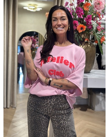 Atelier Club Roze Tee