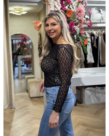 Top Nika Zwart