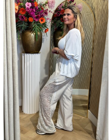 Broek Roos Kant Beige