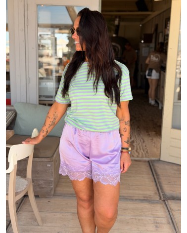 Short Lila Lace