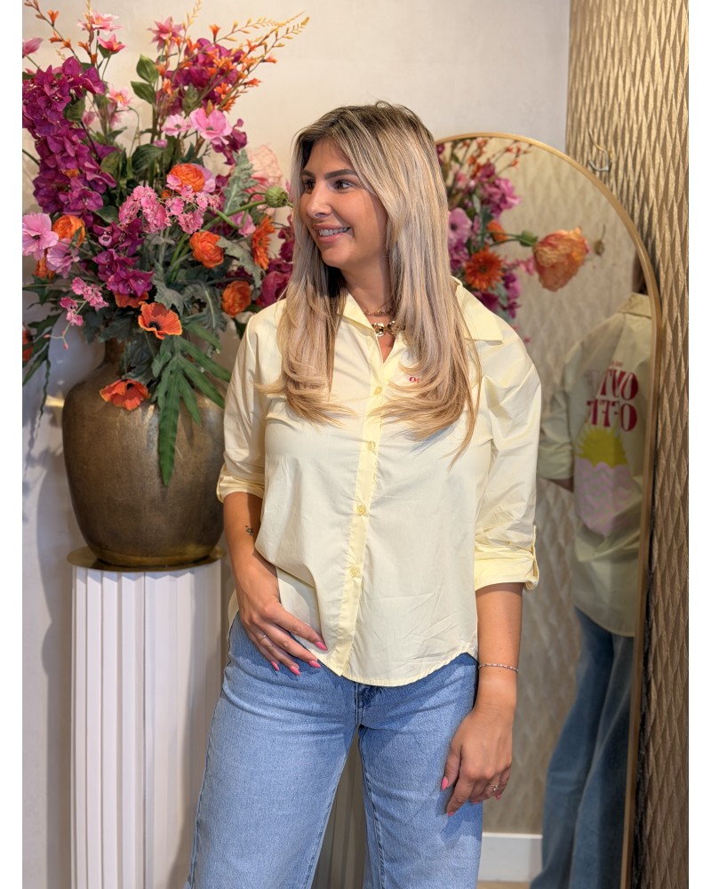 Blouse Out Of Geel