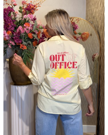 Blouse Out Of Geel