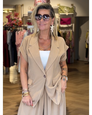 Blazer Gaya Camel
