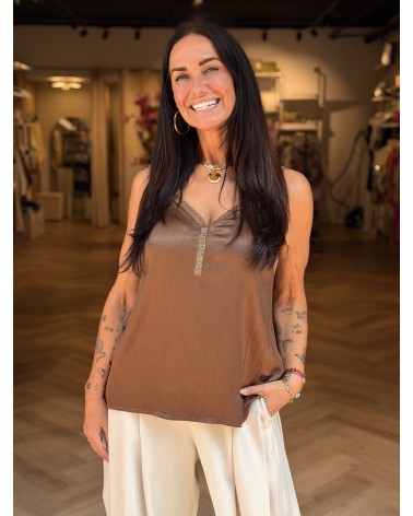 Top Jolie Bruin