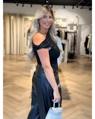 Off-Shoulder Top Zwart