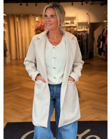Manteljas Beige